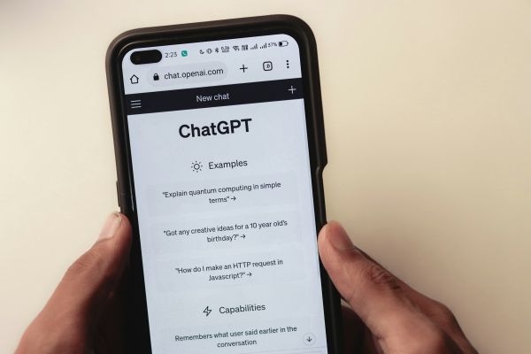Harnessing Multilingual AI Chatbots: Essential Strategies for Maximizing Performance and Engagement